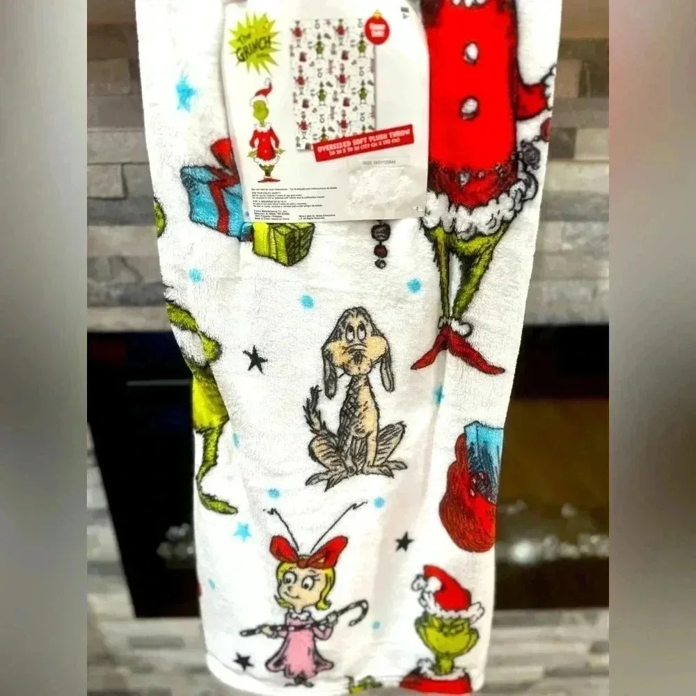 The Grinch ❤️ Cindy Lou Christmas Plush Blanket